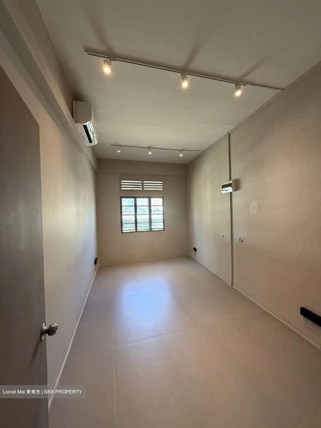 Lavender Street (D12), Office #579593611